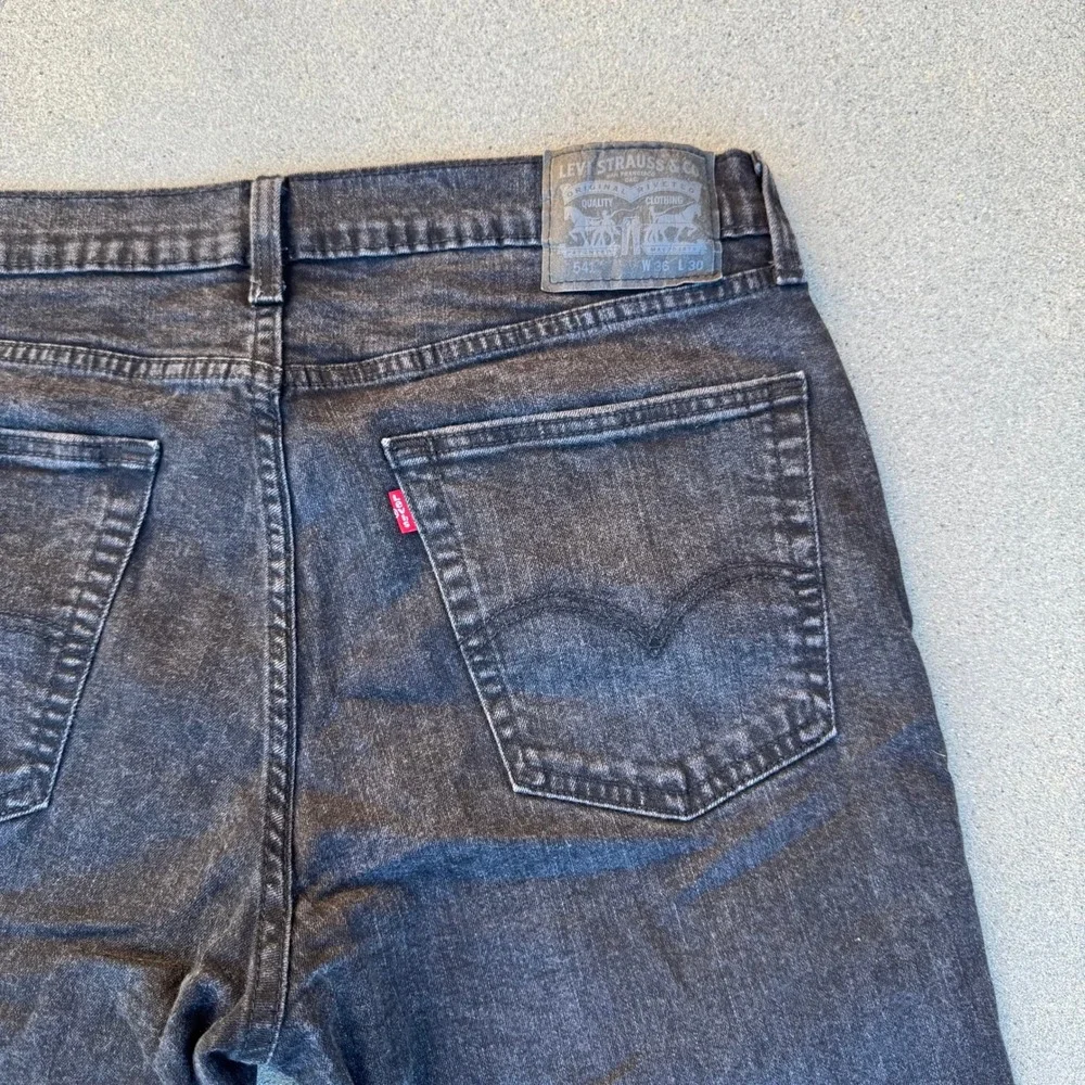 Levi's 541 Athletic Taper Jeans Mens 36x30 Washed Black Denim Pants